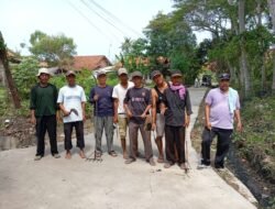 Kepala Desa Kertajaya H. Asep Saepudin Pimpin Langsung Giat Jumat Bersih di Kampung Teko Tengah