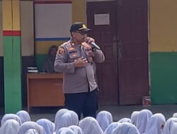 Berikan Bimbingan dan Penyuluhan Kenakalan Remaja, Kapolsek Pebayuran Melakukan Kunjungan Ke SMPN 1 Pebayuran