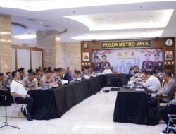 Kapolda Metro Pimpin Rapat Koordinasi Pengamanan Mayday Fiesta 2025 Bersama Pejabat Utama Mabes Polri Serta Pemda