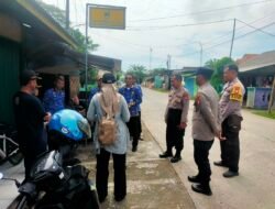Petugas Kepolisian dan Pemerintah Kecamatan Pebayuran Lakukan Sosialisasi Terkait Bangunan Liar di Atas Tanah Negara