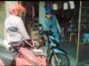 Cegah Curanmor, Bhabinkamtibmas Desa Sumberurip Ingatkan Warga Soal Keamanan Kendaraan