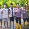 Kapolsek Pebayuran Monitoring Debit Air Sungai Citarum di Kampung Bojong Poncol Bersama Mahasiswa Dari Unsika