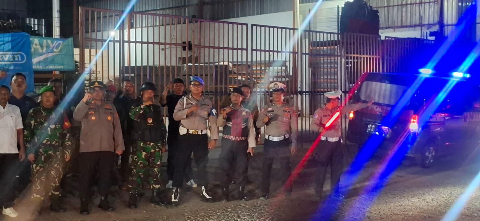 Kapolsek Serang Baru AKP Hotma Sitompul S.H.,M.H., Pimpin Patroli Preventif Gabungan Antisipasi Kelompok Anarko