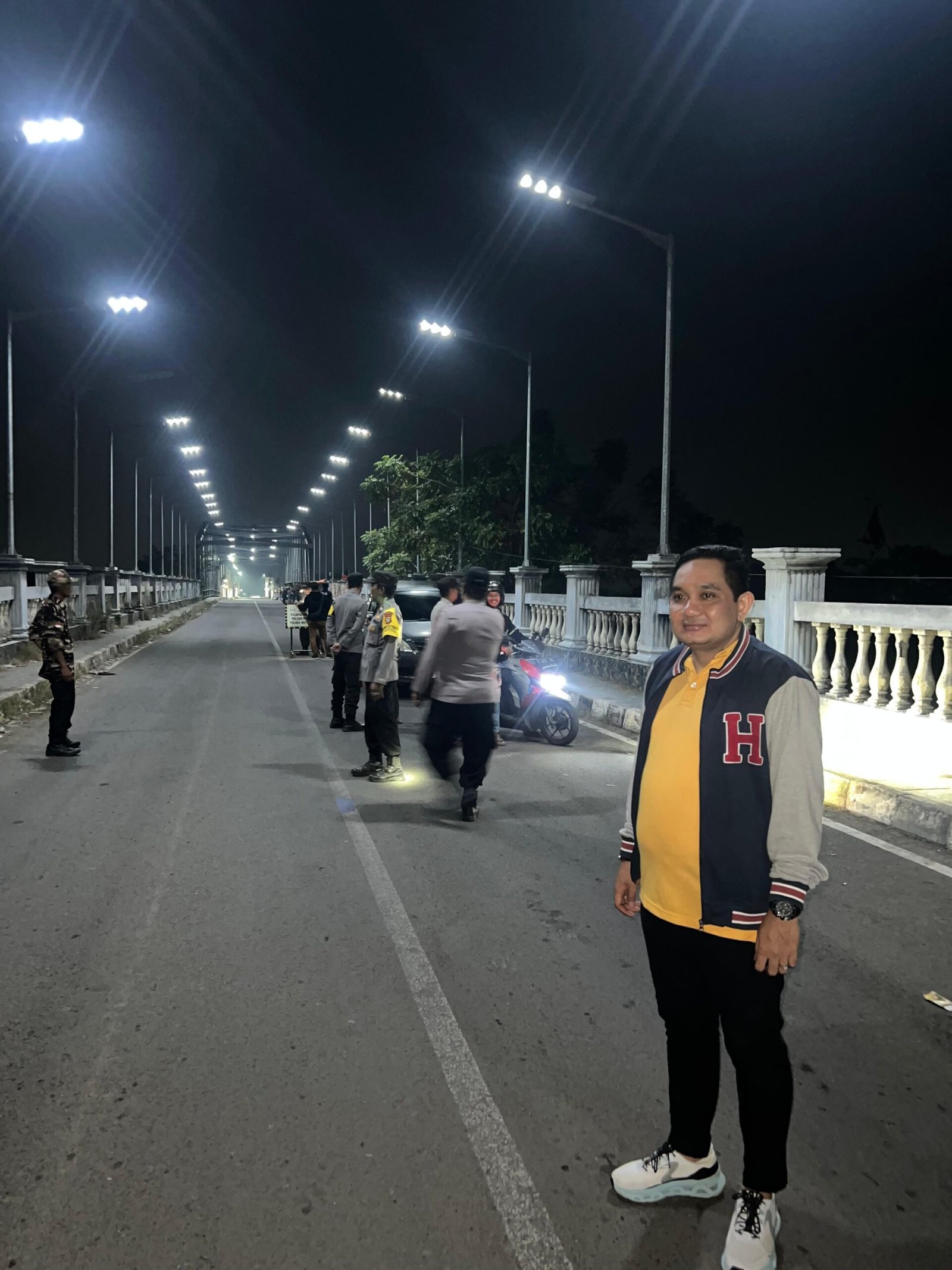 Polsek Pebayuran Gelar Patroli Biru dan OKJ Usai Apel Malam
