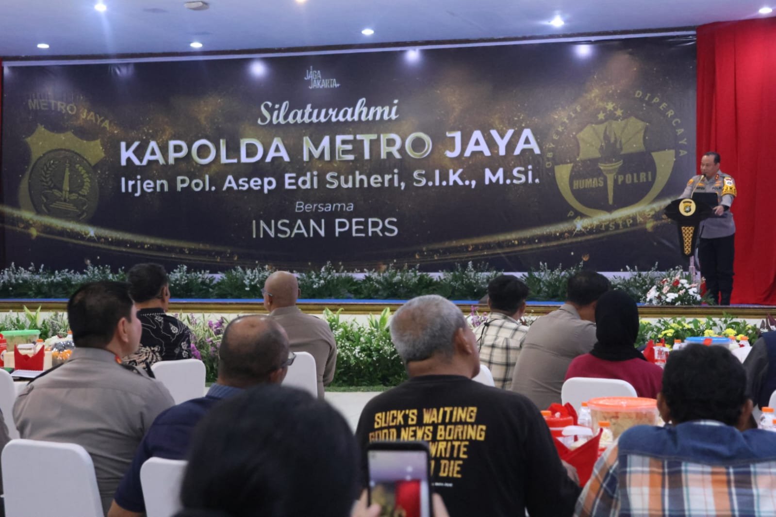 Polda Metro Jaya Dorong Pelayanan Humanis, Kapolda: Masyarakat Adalah Keluarga Kita