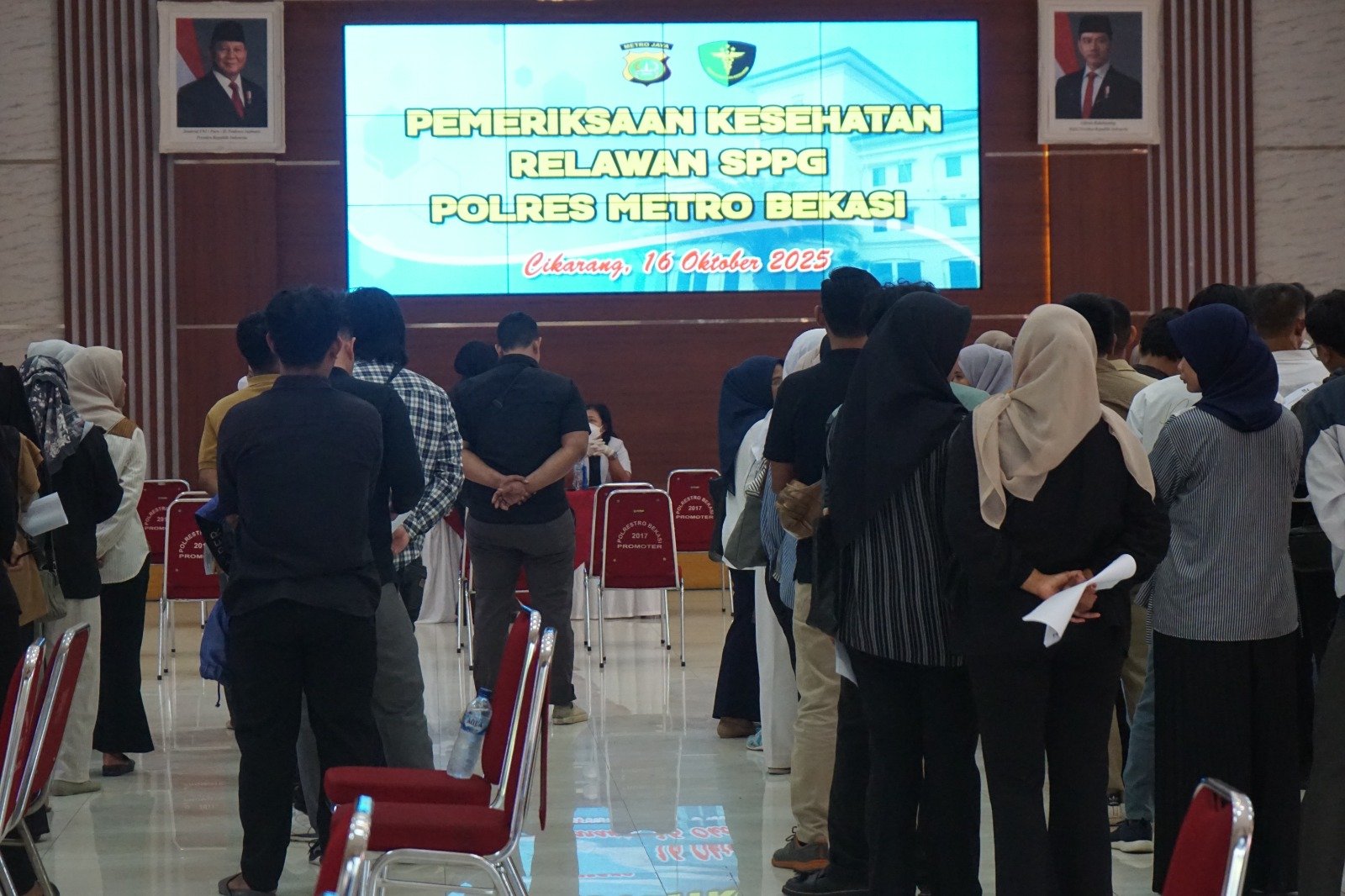 Polres Metro Bekasi Gelar Tes Kesehatan Rekrutmen Relawan SPPG Itwasum dan Cibatu