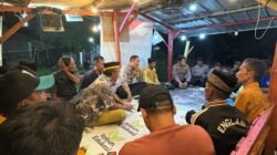 Kapolsek Pebayuran AKP IING SUHAERI S.H., M.H.,Gelar Ngopi Kamtibmas Bersama Warga Desa Bantar Jaya