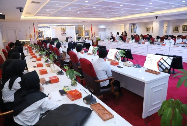 Kementerian PANRB Sambut Puluhan Peserta Program Magang Nasional 2025