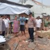 Kepedulian Polsek Pebayuran Menggetarkan Hati, Ulurkan Tangan untuk Warga Rumah Roboh di Bantarjaya