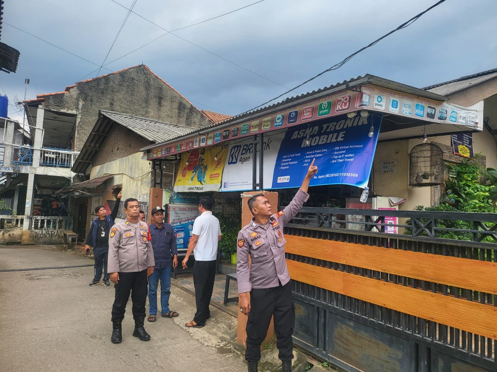 Begal Payudara Resahkan Warga Cikarang Barat, Aksi Pelaku Terekam CCTV