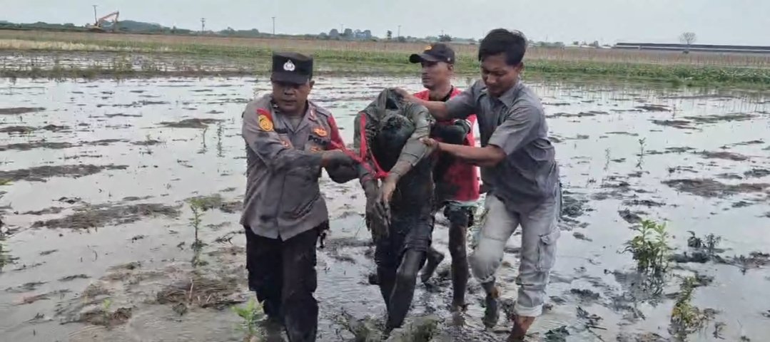 Kepedulian yang Menyentuh Hati Sigapnya Kanit Intel Polsek Pebayuran Aiptu Abdurrahman Jaga Ketenteraman Warga Sumberreja