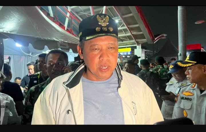 Wali Kota Bekasi Tinjau Langsung Lokasi Kecelakaan Kereta di Bekasi Timur