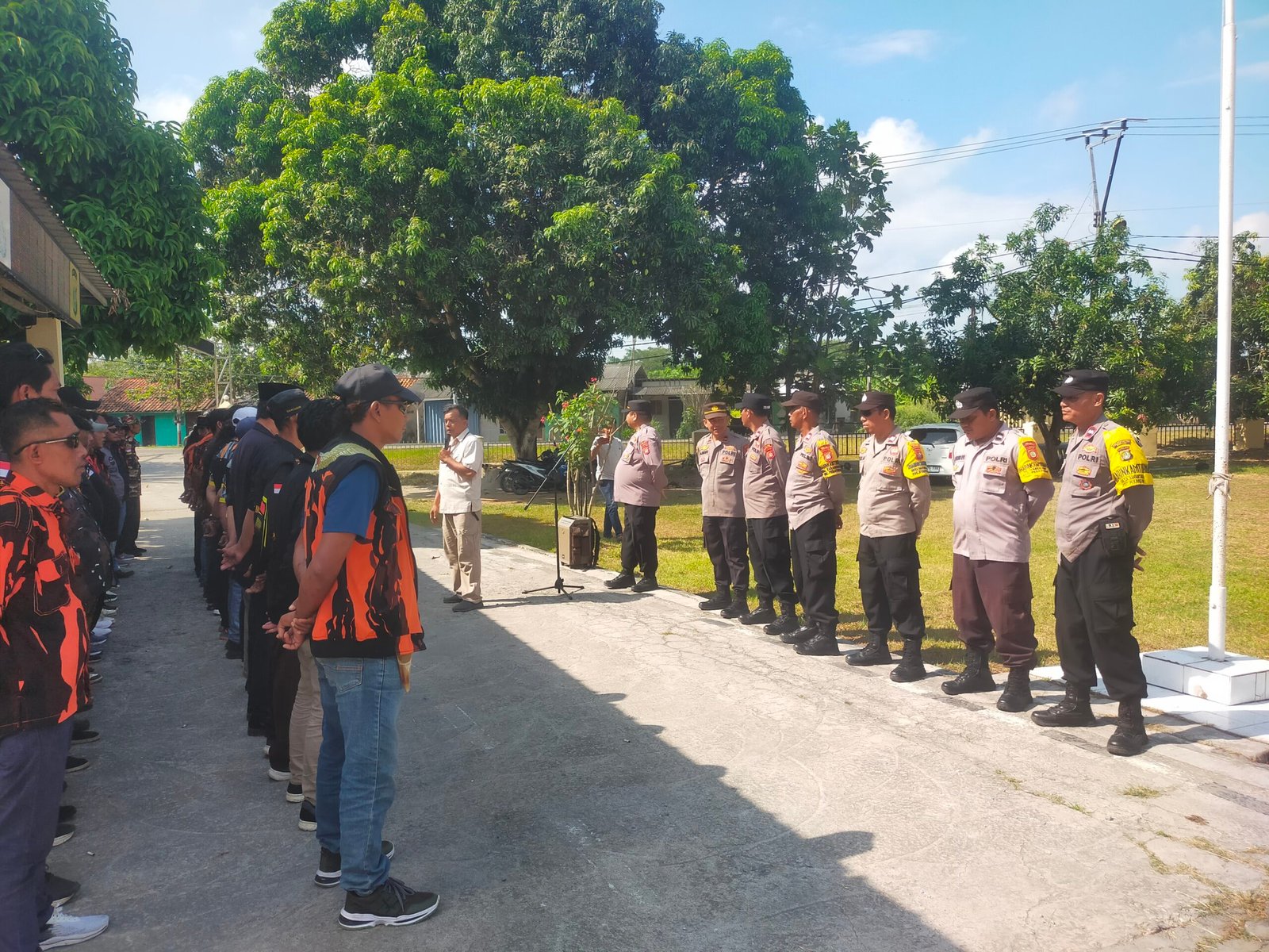 Sinergi Polsek Pebayuran dan Masyarakat, Dalam rangka Kegiatan Sabuk Kamtibmas Perkuat Keamanan Wilayah