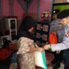 Di Balik Senyum Jumat Berkah, Jajaran Polsek  Pebayuran Berkunjung Ke Seorang Ibu Muda yang Sedang Menahan Sakit Kangker Rahim 