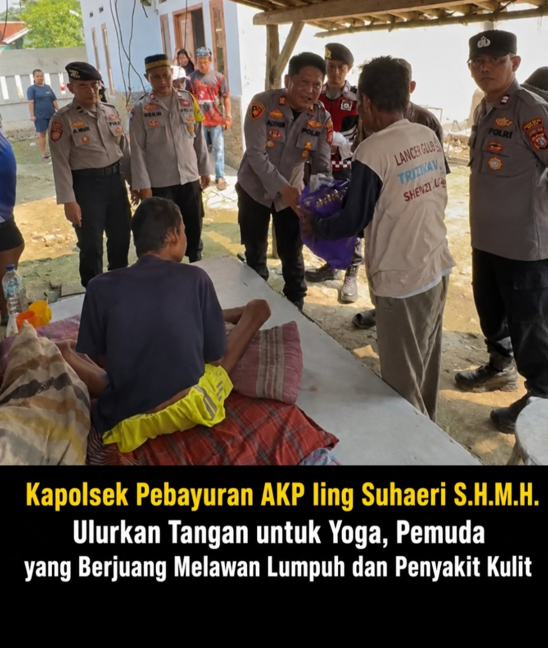 Kapolsek Pebayuran Ulurkan Tangan untuk Yoga, Pemuda yang Berjuang Melawan Lumpuh dan Penyakit Kulit di Desa Karang harja