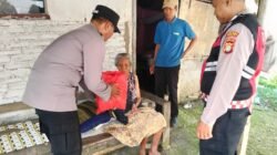 Jumat Berkah Polsek Pebayuran, Bantuan Sembako Hadirkan Harapan untuk Ibu Remi