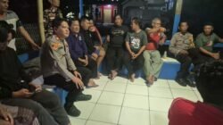 Giat Jaga Bekasi On Teh post di Kertasari, Kapolsek Pebayuran Ajak Warga Perkuat Sinergitas Jaga Kamtibmas