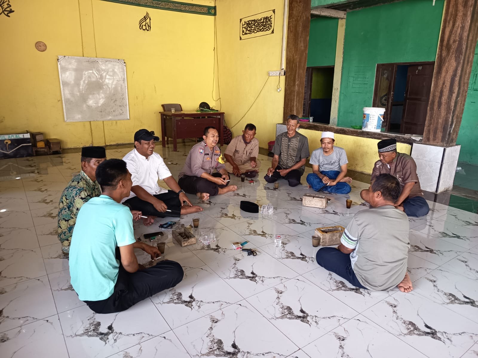 Anggota Polsek Pebayuran Gelar ‘Jaga Bekasi On The Spot’, Sambangi Tokoh Agama di Pebayuran