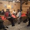 Jaga Bekasi On The Spot, Polsek Pebayuran Perkuat Sinergi Warga Lewat Siskamling di Karang Segar