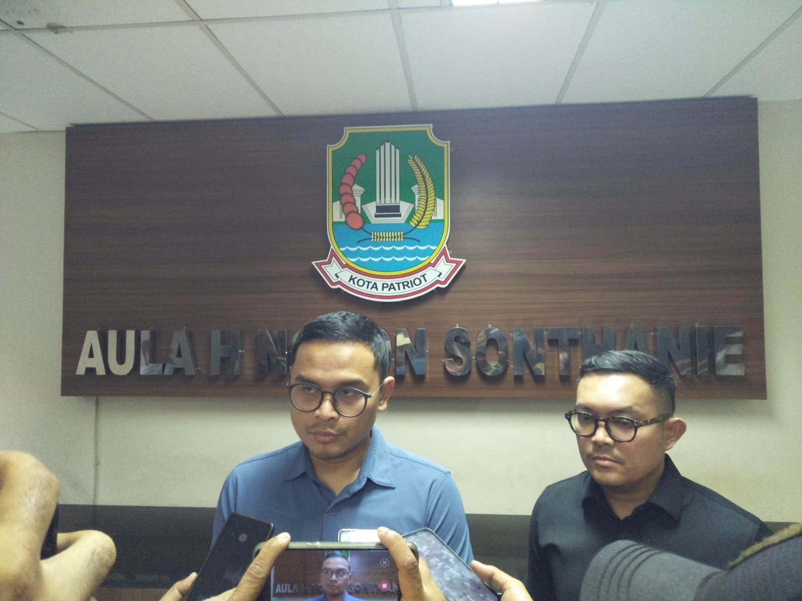 Kejari Bekasi Geledah Disdagperin, Dokumen Dugaan Pungli Disita