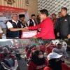 Ribuan Pendukung Antar Andi Mahesa, SH Daftar Bakal Calon Kepala Desa Karang Patri Tanpa Di Bayar